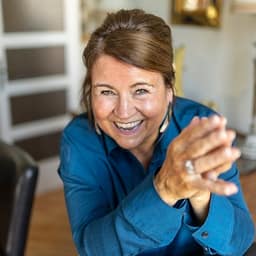 Tracey Burnett